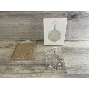 2008 Hallmark Keepsake Ornament‎ Our First Christmas Together Ornament